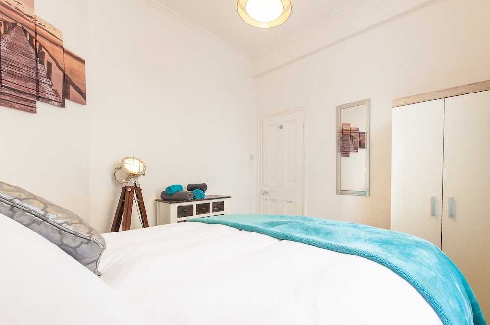 Central Exeter Apartment Kimberley Road view 5