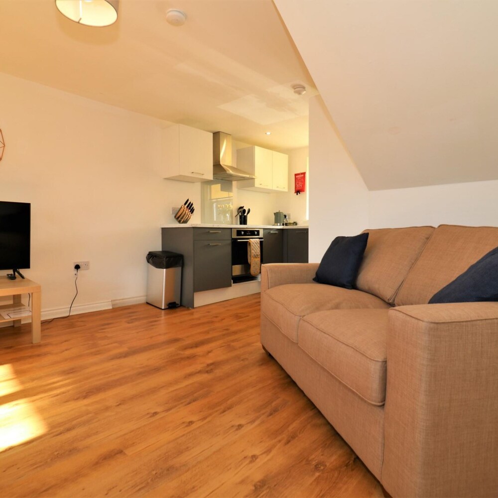 No 11 Bonnet Road - 2 Bed