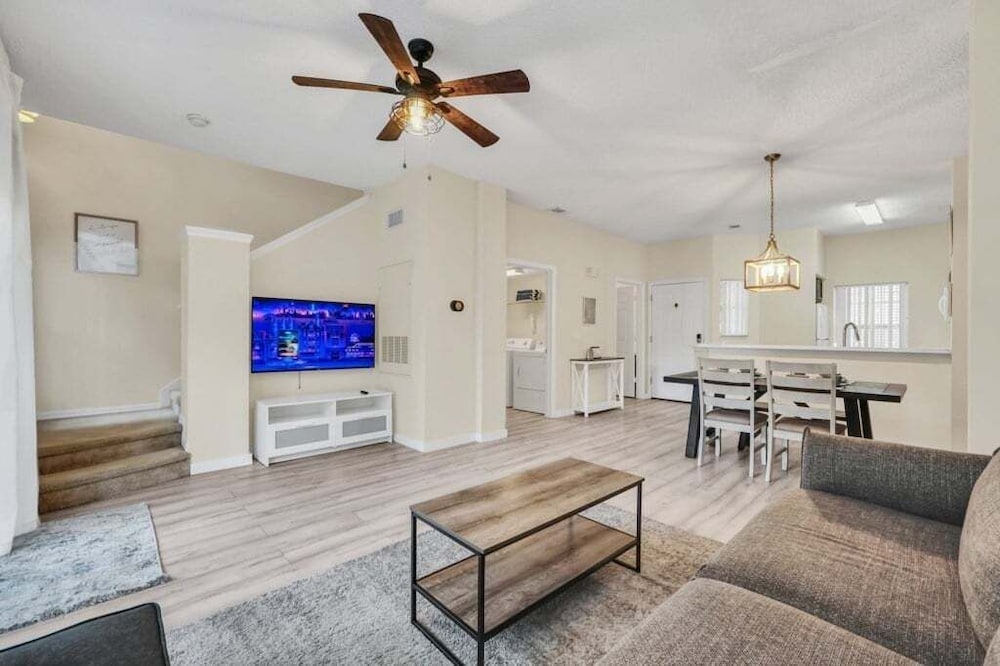 Disney's Back Yard Secret Dream Home! 3 Bedroom Townhouse