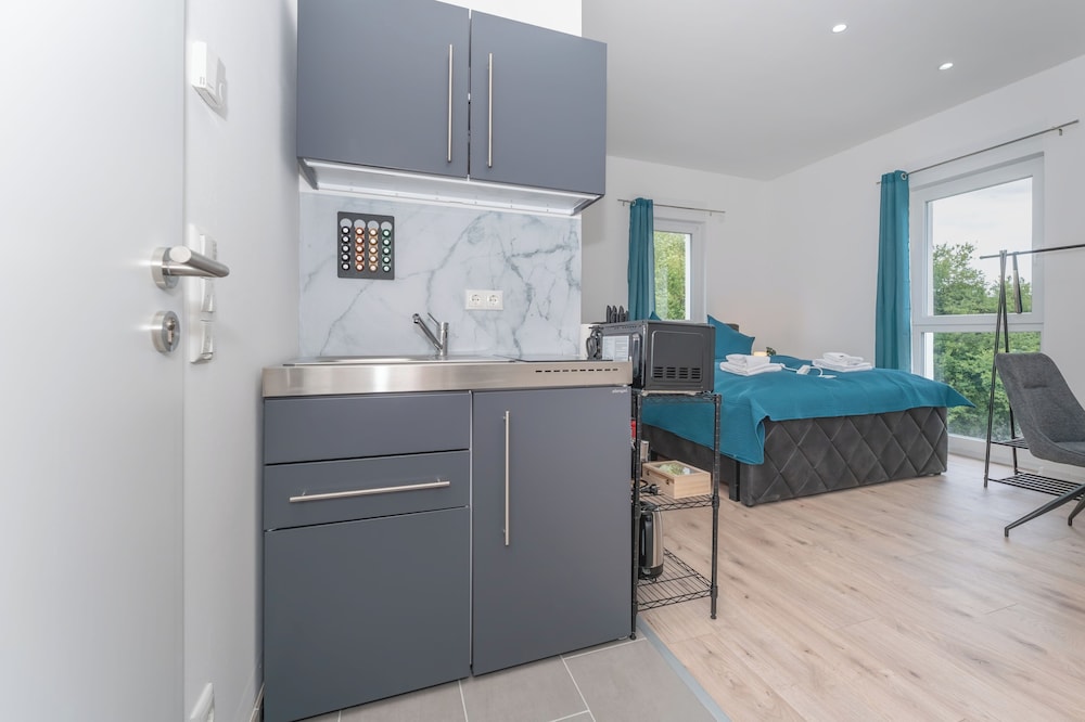 Lit Living-Luxury-Box Spring - Parking