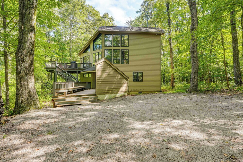 2 Mi to Slopes! Wintergreen Resort Ski Getaway