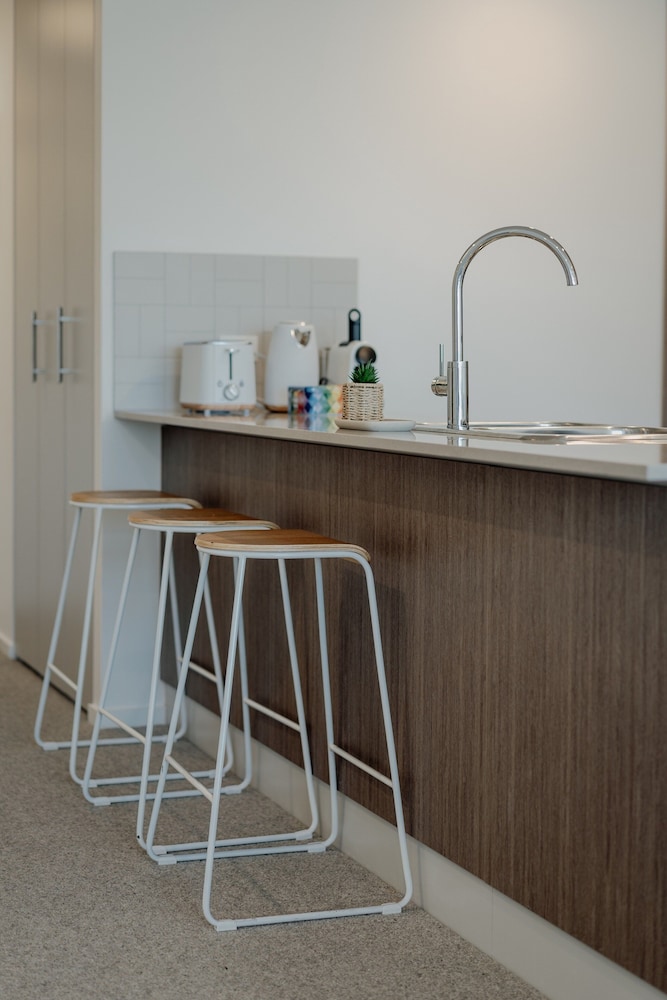 Cosy 1-bed With Pool, Gym ,parking