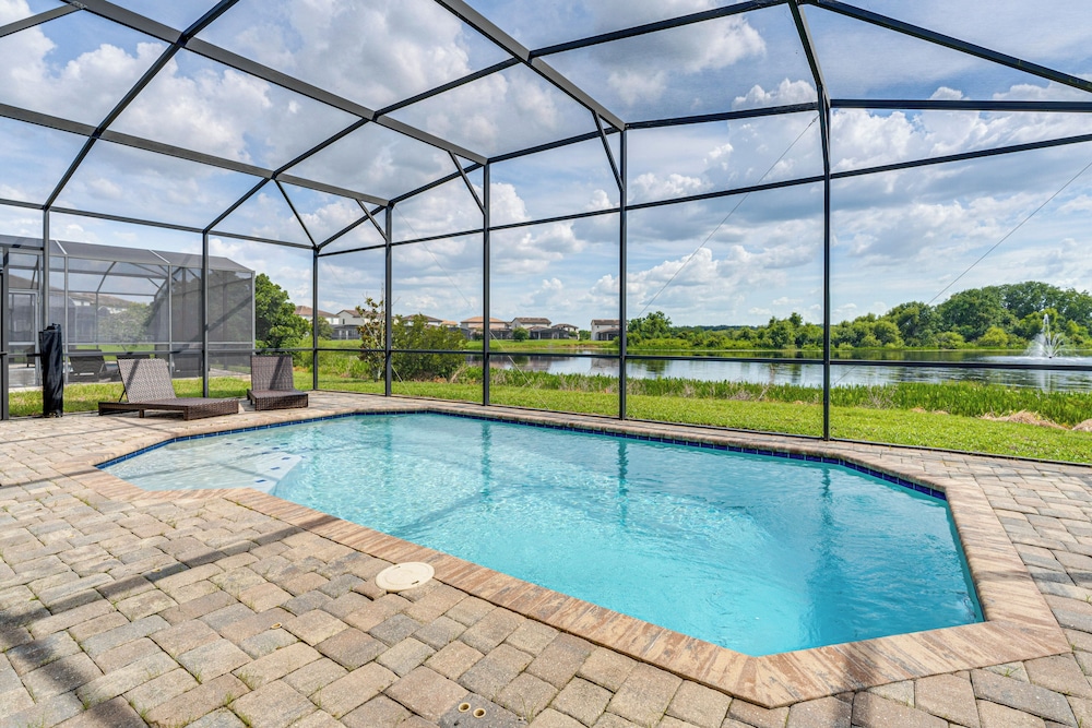 Balmoral Resort Home: Private Pool w/ Lake Views!