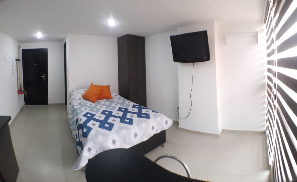 Apartaestudio Loft Comodo Belen, Frente Metroplus view 3