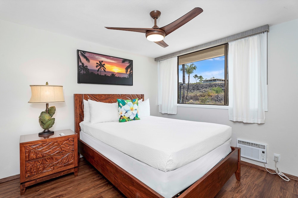 Ocean & Golf Course Views - 2 Bdrm With Loft - AC - Private Lanai -vrkcv