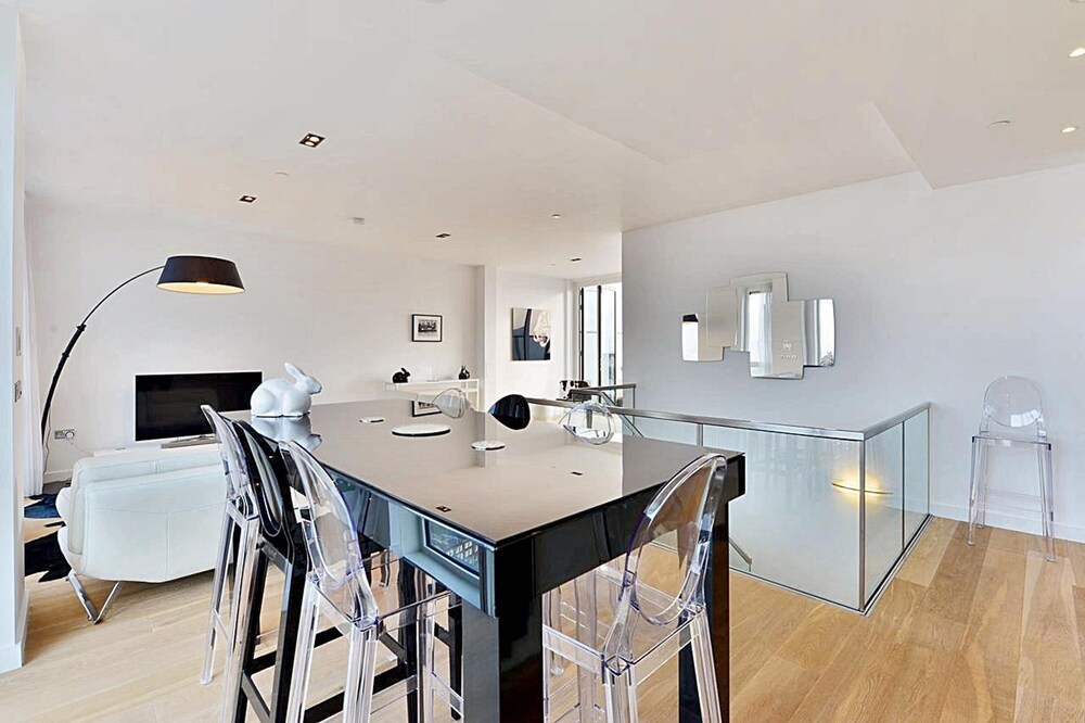 Bird s eye View - Luxury 2bdr Penthouse In Central London
