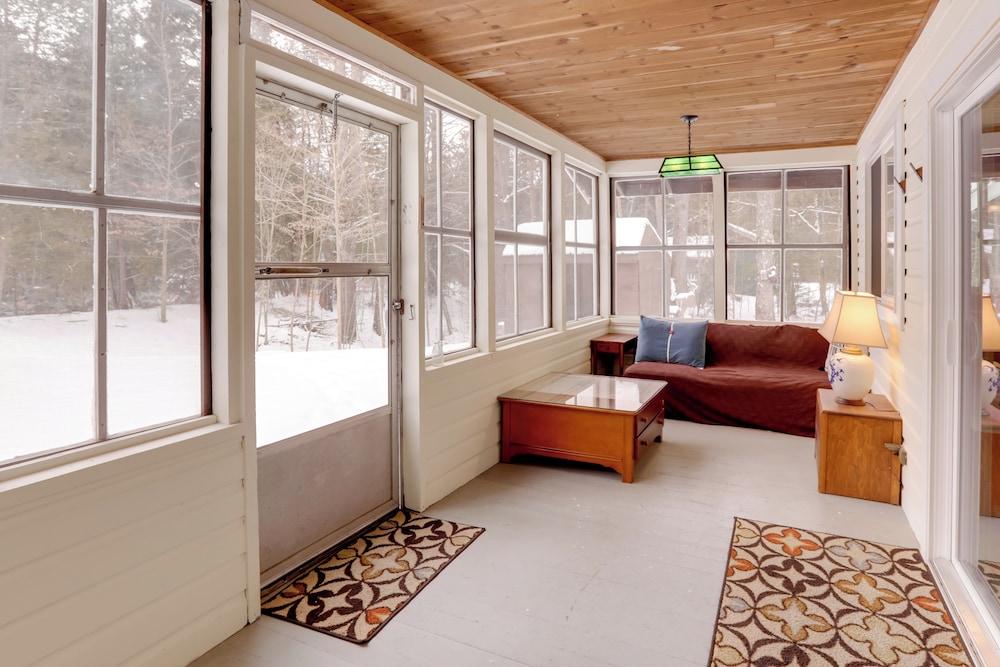 Riverfront Cabin w/ Hot Tub in Schroon Lake!