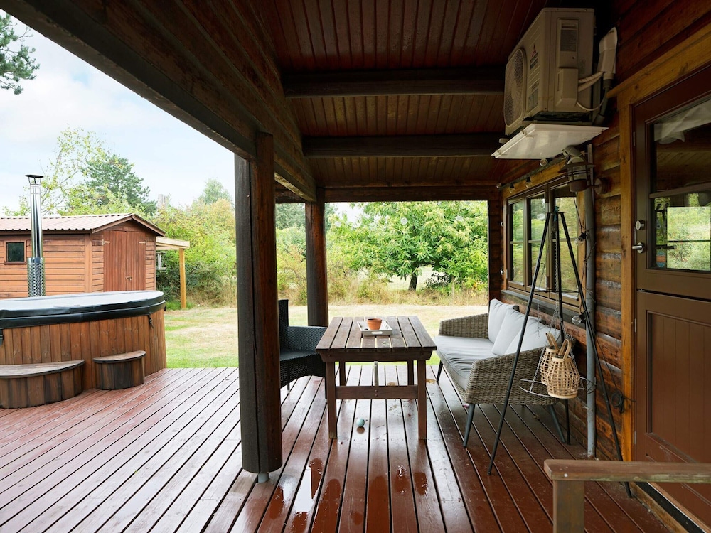 6 Person Holiday Home in Dannemare-by Traum
