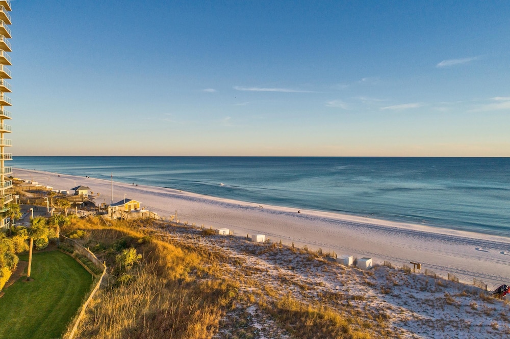 Beachside Towers at Sandestin by Panhandle Getaways