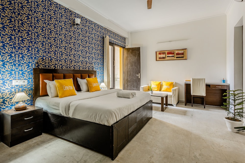 Lime Tree Hotel Golf Course Road Sec-43 view 5