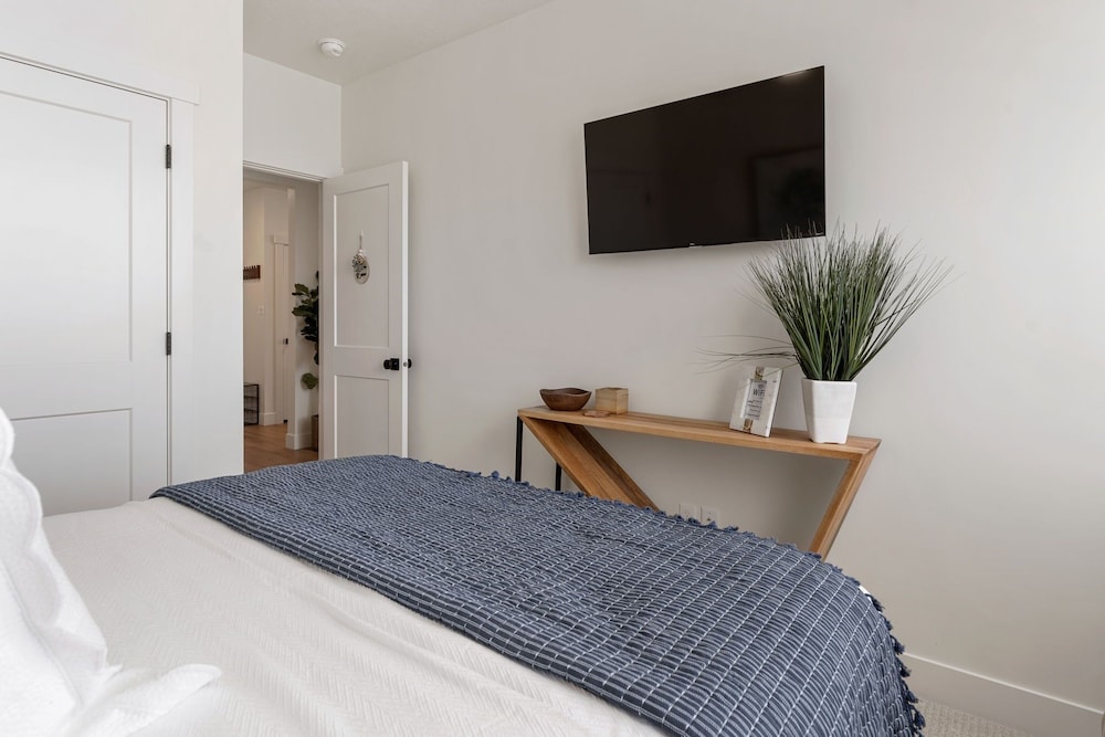 Ivory Shores 3 Bedroom Condo