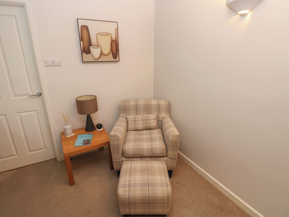 Flat 1