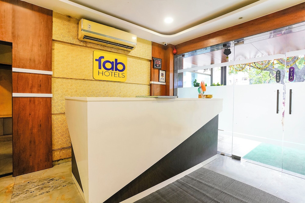 Fabhotel Ratna Mahal