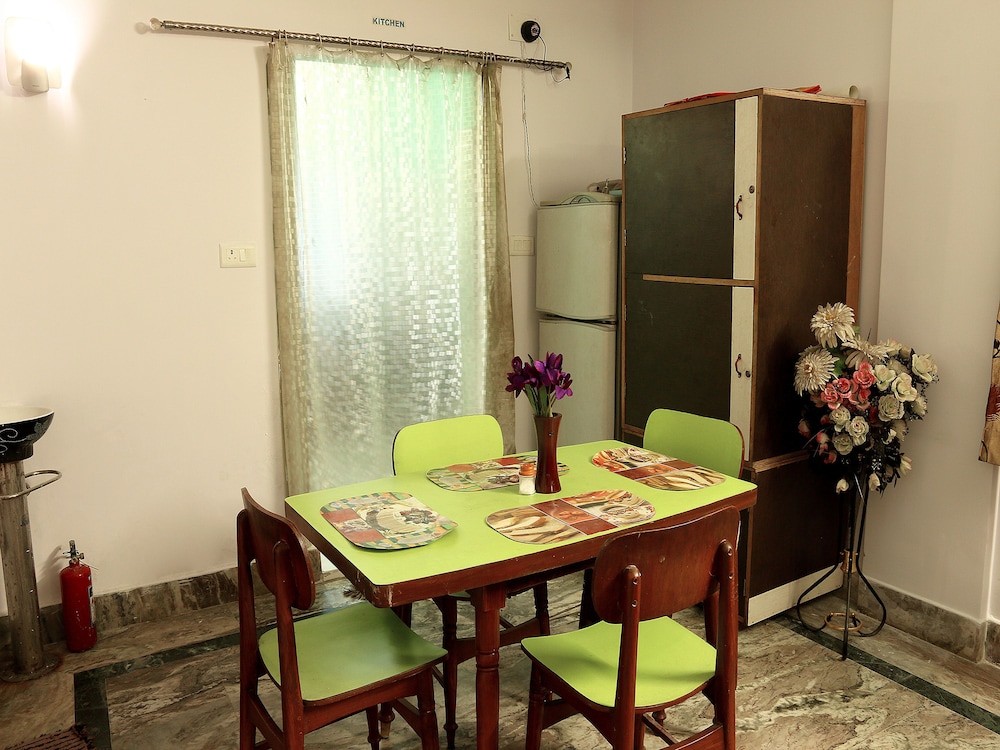 OYO 3634 Apartment RK Hospitality