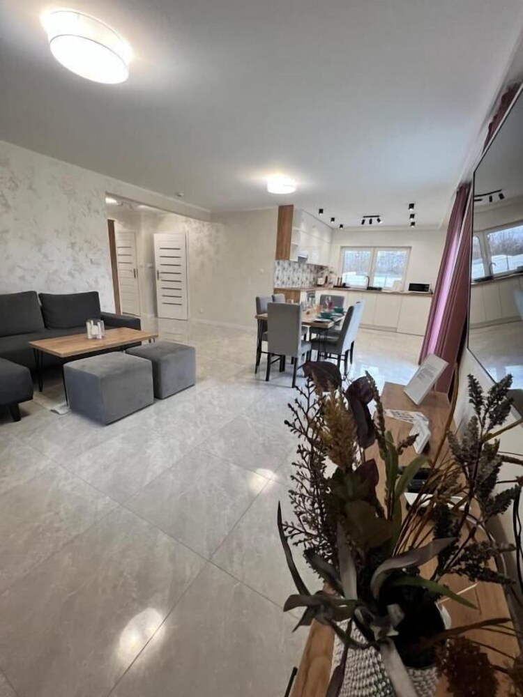 Apartamenty Max House