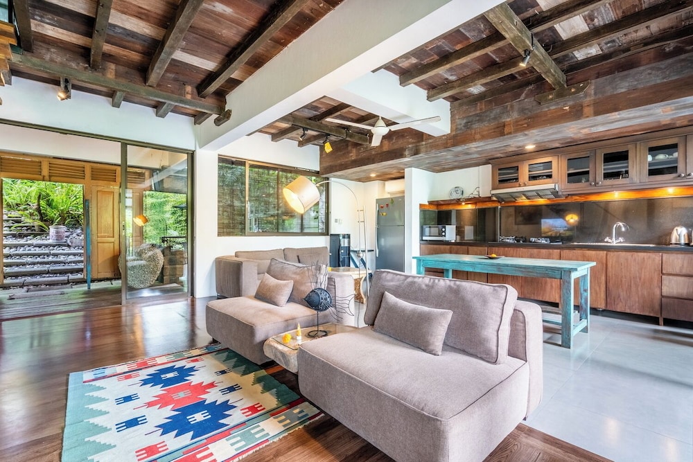 Your Dream Waterfront Villa