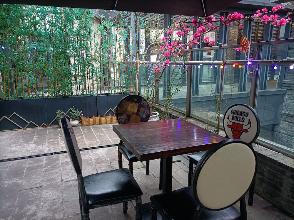 riverside youth hostel