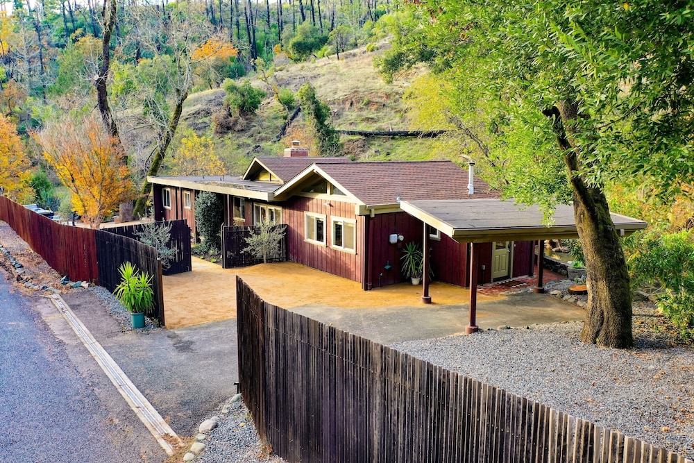 Sonoma Creek Haven Hot Tub Firepit Creekside Views Near Kenwood Wineries