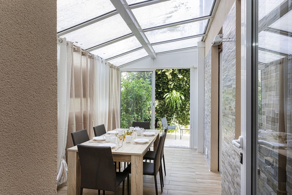 Modern Apartment With Patio in Rapallo photo 5