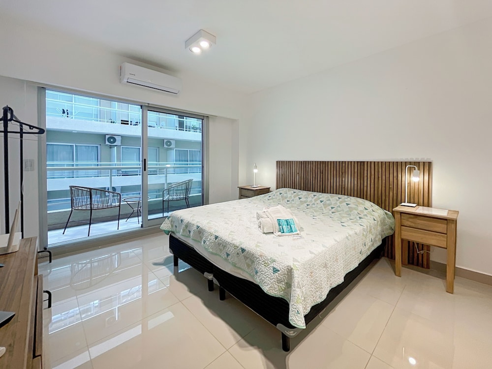 Ayres Suites Moreno