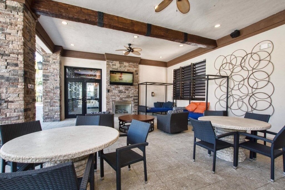 Family-friendly 5br Retreat Splash Pool + Resort Amenities + No Rear Neighbors 5 Bedroom Townhouse