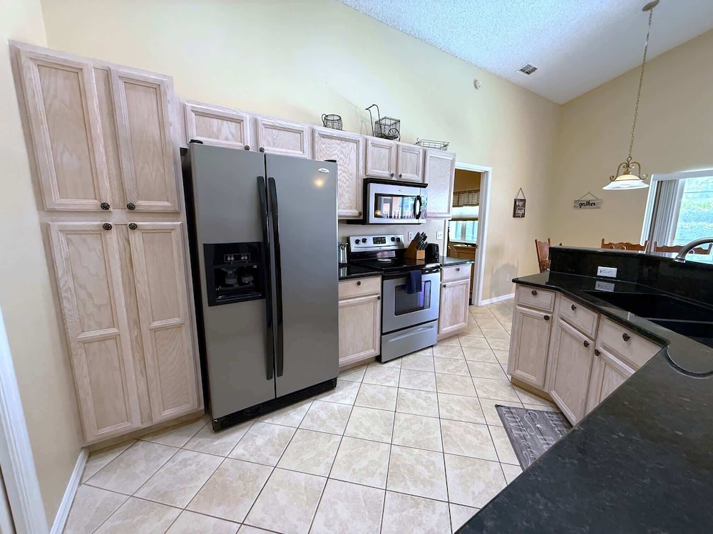 3-bedroom Southern Dunes Pool Home Villa