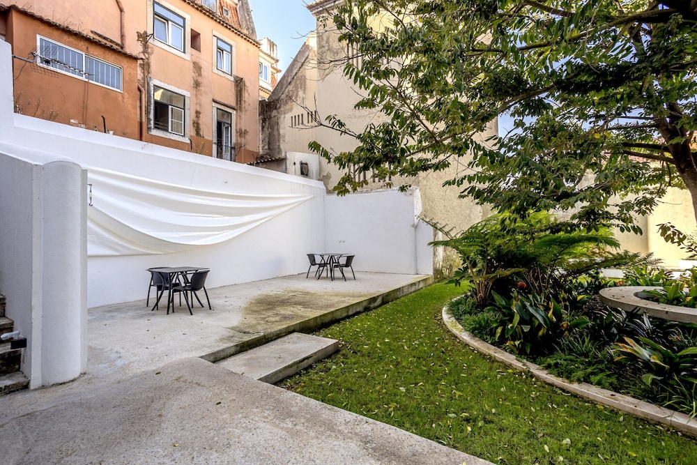 Bairro Alto Garden With A View II by Homing