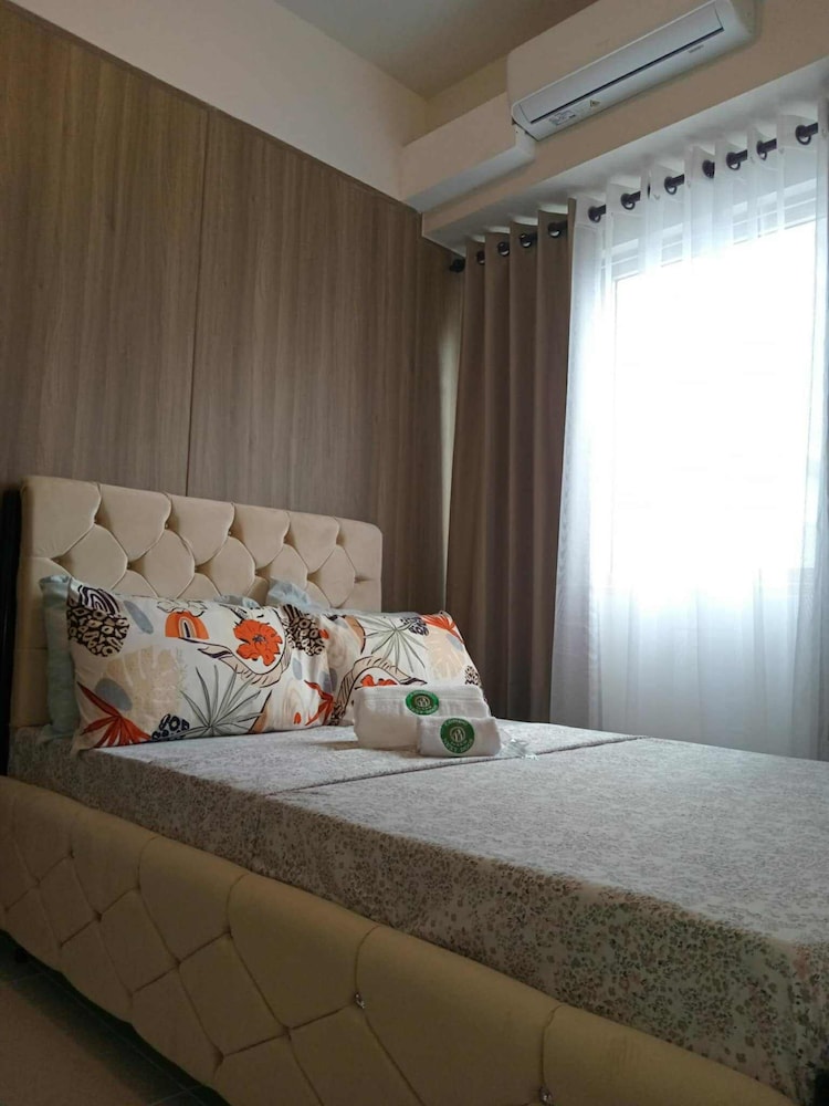 COAST RESIDENCE