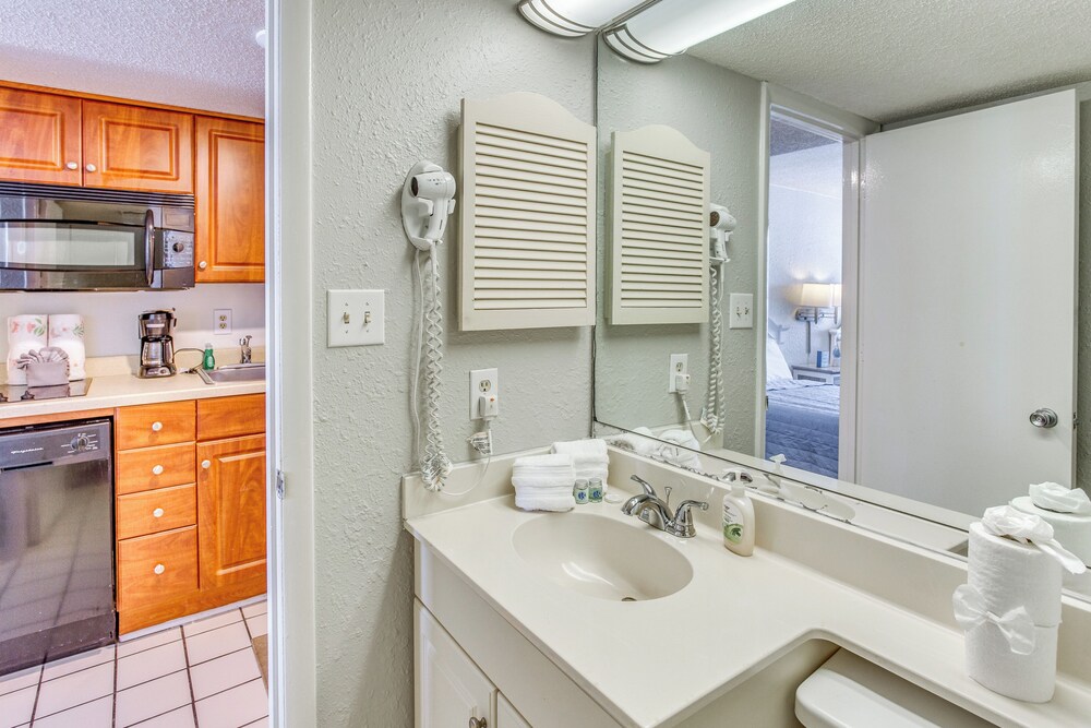 14th-floor Oceanfront Condo in Myrtle Beach!