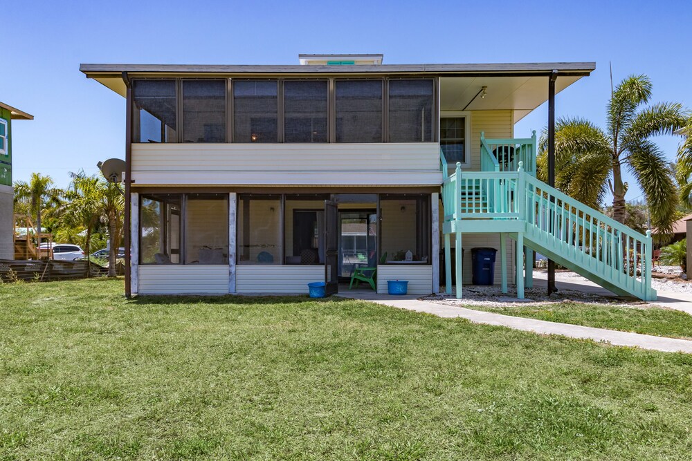 Villa Island Time by Pretty Cape Homes view 3