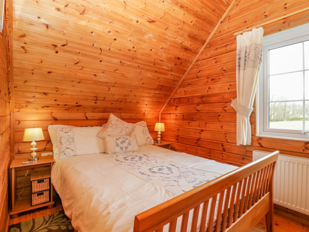 Orchard Lodge