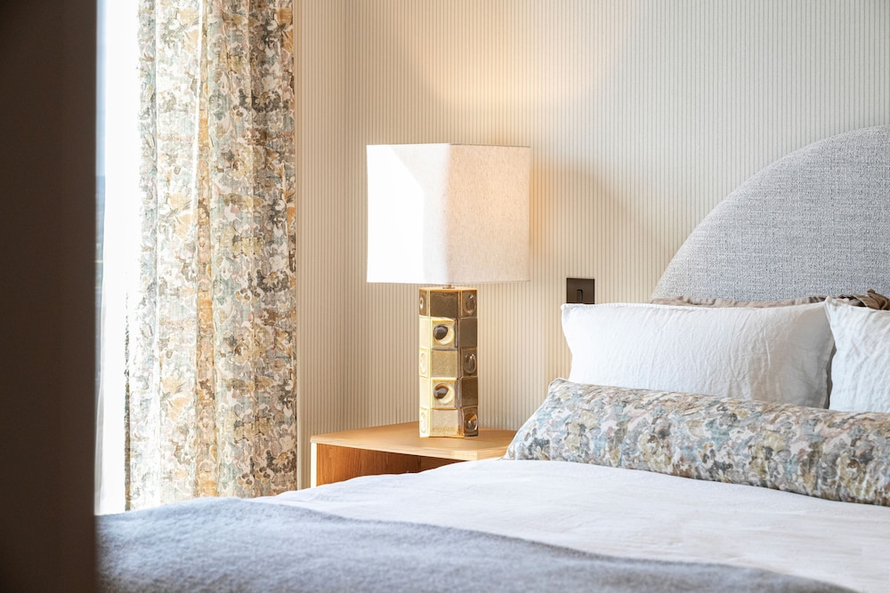 The Eades ADC Atelier 2 Bed