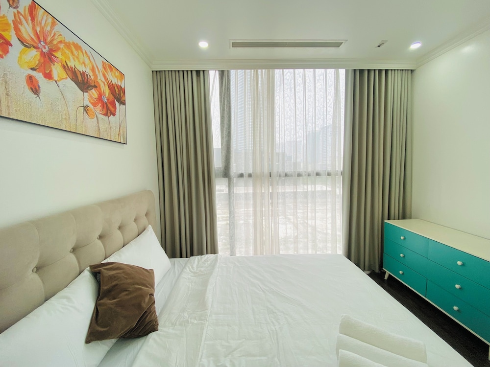 Vinhome SkyLake - Service Apartment