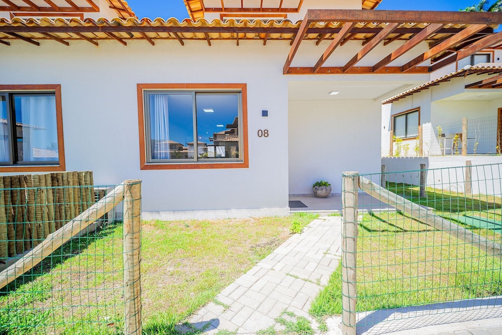 Bz96 Linda casa 4 quartos