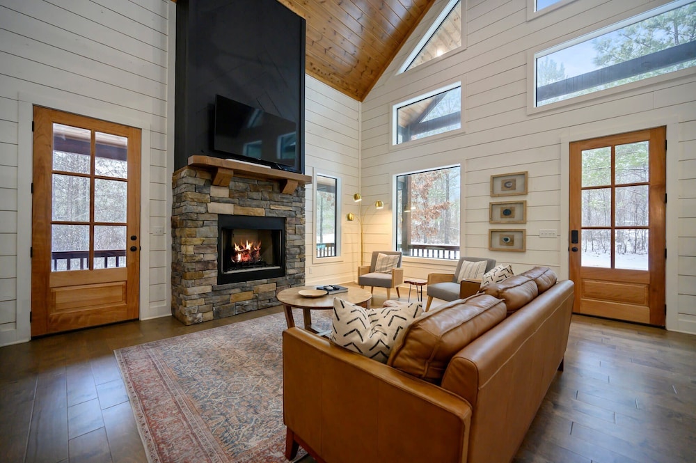 Quiet/private Cabin - Couples/family - Ideal Location