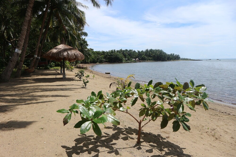Melrose Beach Resort