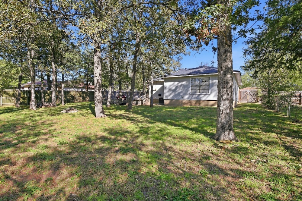 Howdy Hang Out - Cozy, Cute And Comfortable House! 2 Bedroom Home