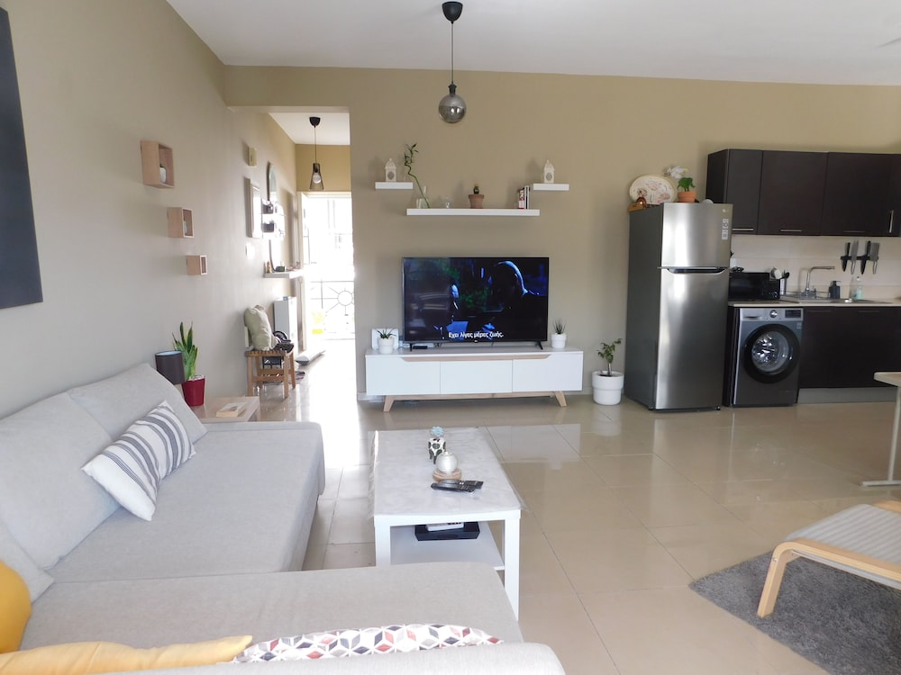 Paramount Gardens Resorts C202