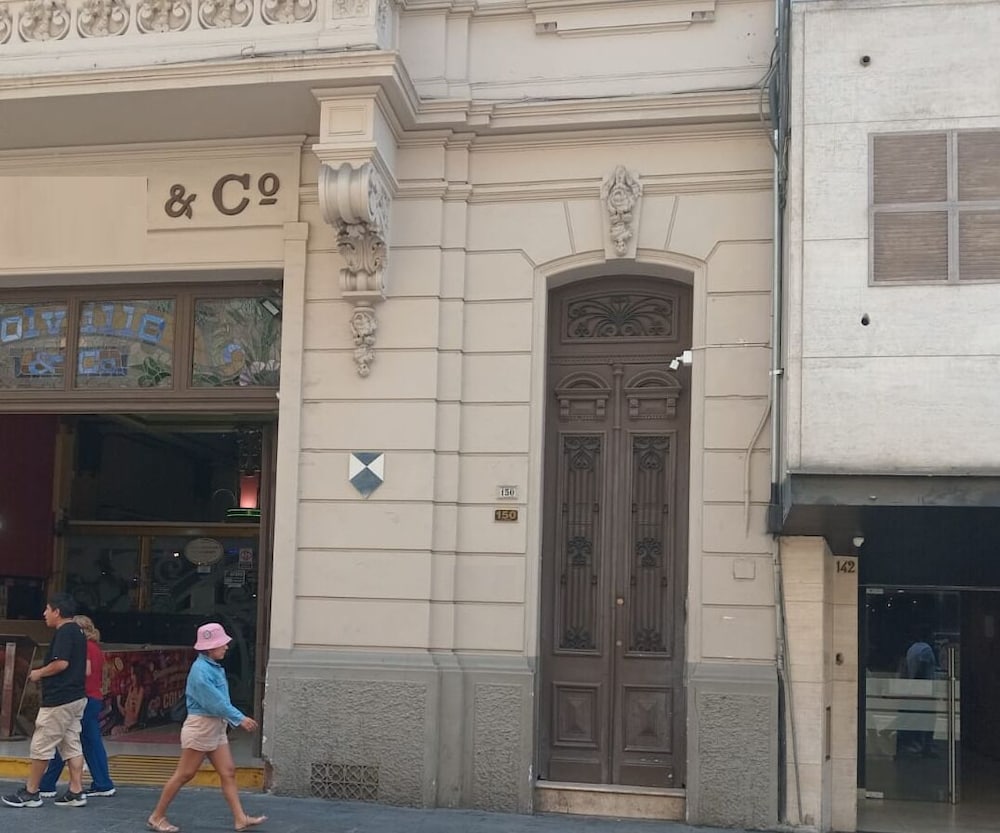 Hospedaje Colville a 1 cuadra de Plaza Mayor de Lima