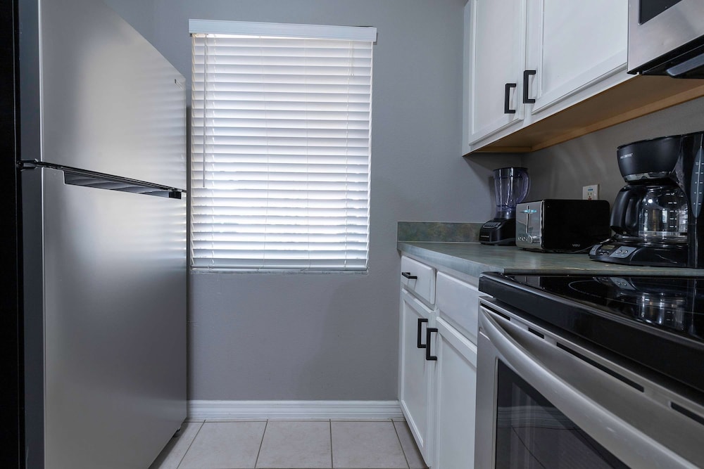 Cozy Family 3BR Townhouse Perfect Stay for 6 Guests