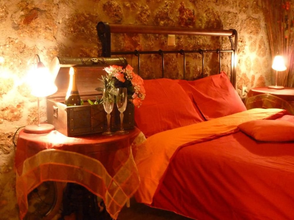 Theasis Guesthouse