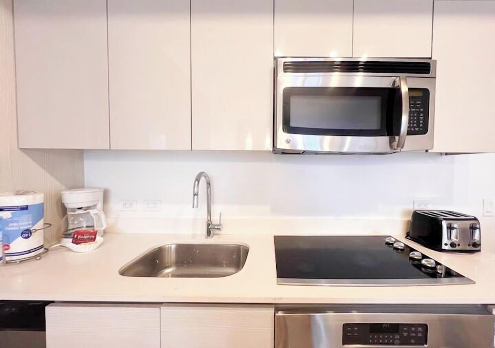 Luxury Ocean Views Apt 1208