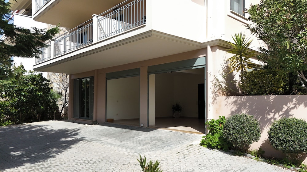Aerinon Guesthouse