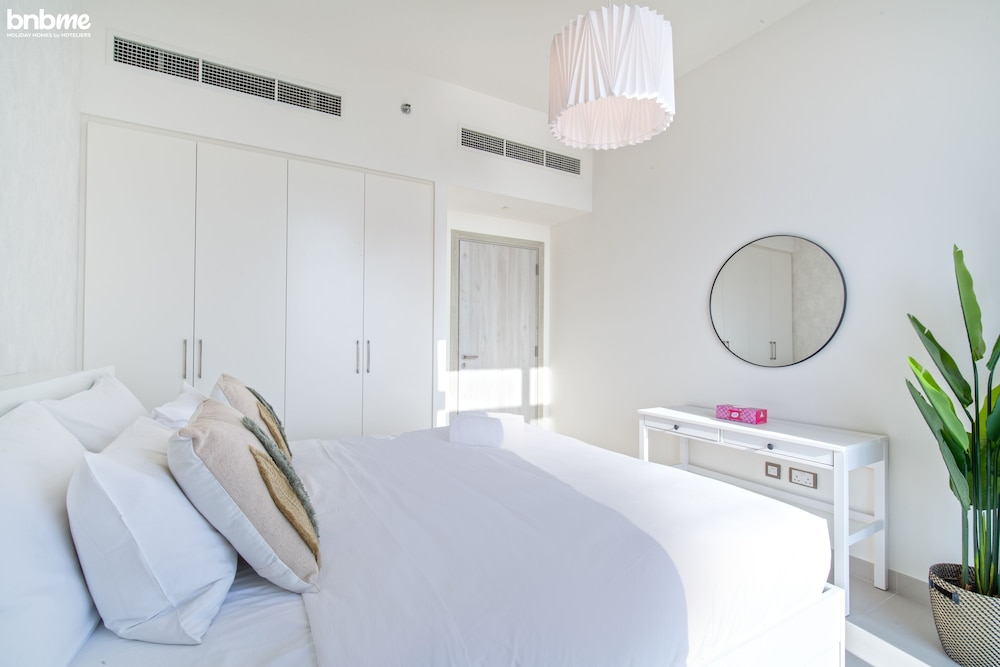 2B-Cove 1-1805 by bnbme homes