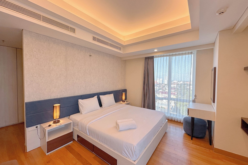Spacious And Elegant 2Br At One East Penthouse & Residence Apartment