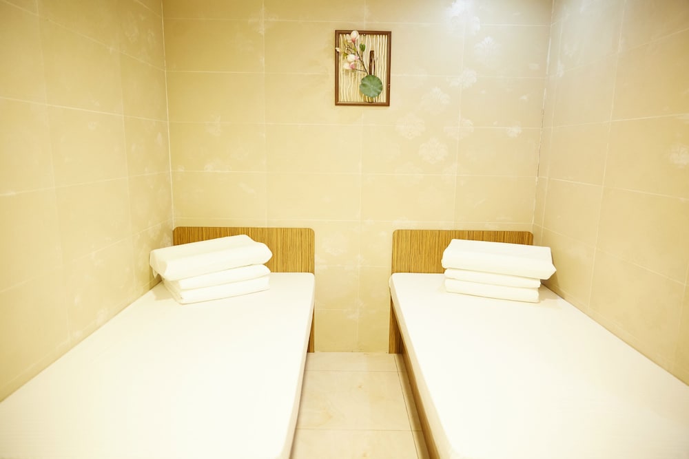 Me Easy Hostel