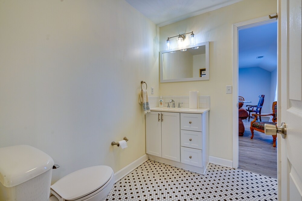 Spacious & Inviting Jackson Getaway w/ Fireplace! view 4