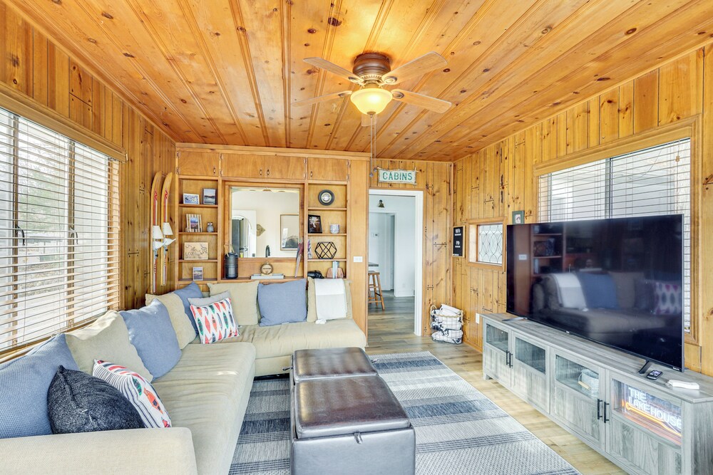Sunrise Beach Lake House w/ Water Views & Dock!