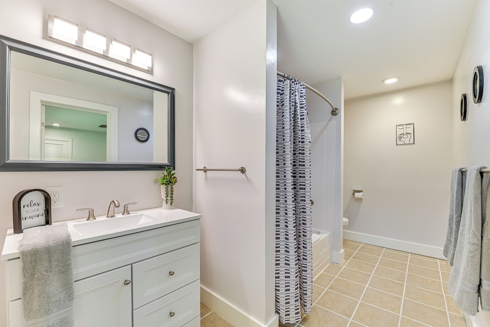Fish, Swim, Kayak: Home w/ Catskill Creek Views!