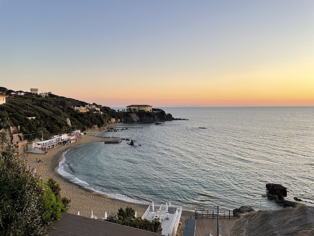 Limoncello A Castiglioncello view 2